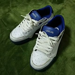 グラビス(gravis)のグラビス スニーカー 青(スニーカー)