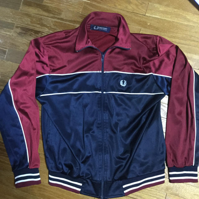 FRED PERRY(フレッドペリー)のフレッドペリーのジャージ    送料込 メンズのトップス(ジャージ)の商品写真