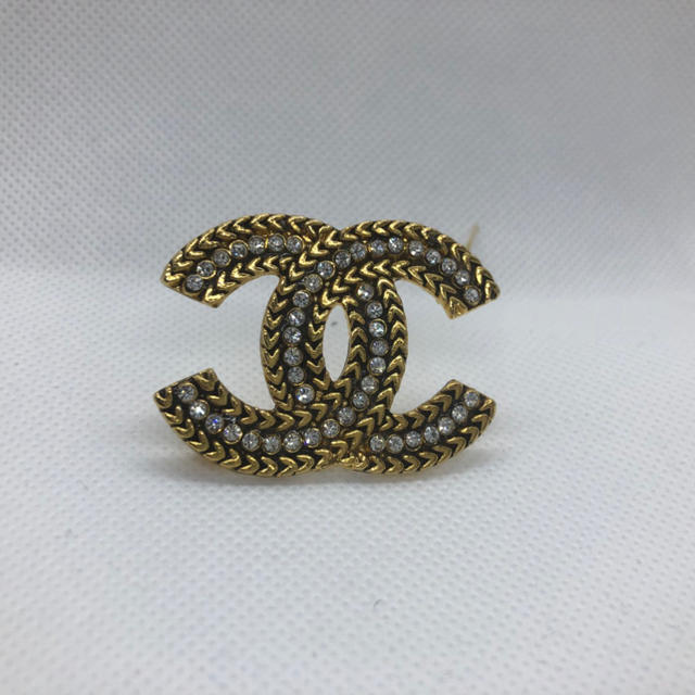 CHANEL(シャネル)のCHANEL ラインストーン ブローチ レディースのアクセサリー(ブローチ/コサージュ)の商品写真