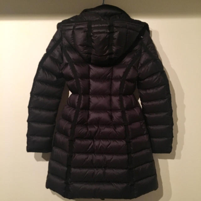 MONCLER(モンクレール)のひめぽこ様専用 新品未使用 モンクレール エルミンヌ ブラック スイエン レディースのジャケット/アウター(ダウンコート)の商品写真