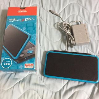 ニンテンドー2DS(ニンテンドー2DS)の任天堂2DSLL(携帯用ゲーム機本体)