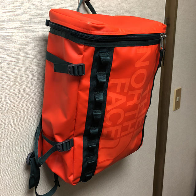 THE NORTH FACE(ザノースフェイス)のノースフェイス ヒューズボックス 中古品 the north face メンズのバッグ(バッグパック/リュック)の商品写真