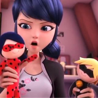 Disney - ミラキュラス レディーバグ&シャノワール ぬいぐるみの通販