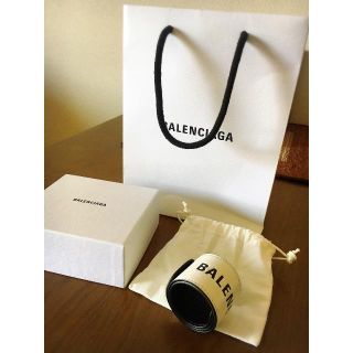 バレンシアガ(Balenciaga)の新品未使用❗️バレンシアガのバングル ホワイト(ブレスレット/バングル)