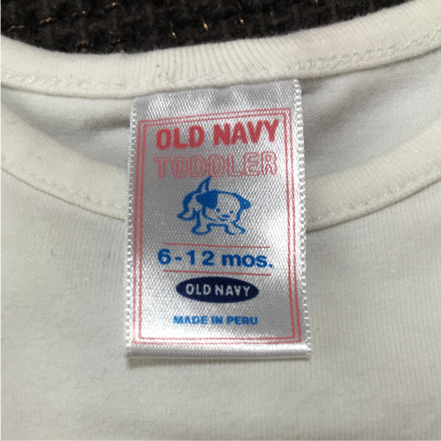 Old Navy(オールドネイビー)のOLD NAVY  70センチ 長袖 女の子 白 キッズ/ベビー/マタニティのベビー服(~85cm)(シャツ/カットソー)の商品写真