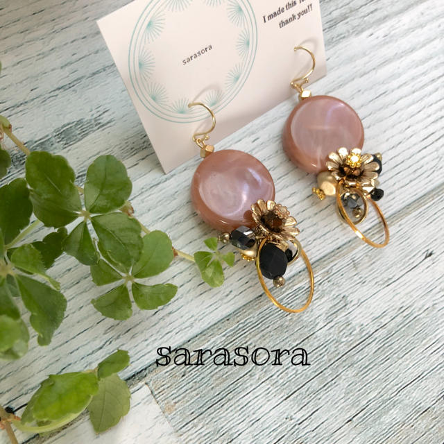 290 pink×gold flower ピアスORイヤリング ハンドメイドのアクセサリー(ピアス)の商品写真