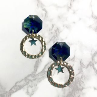 スワロフスキー(SWAROVSKI)の【Swarovski 】リング×スター✩ダークサファイア✩ピアス&イヤリング (ピアス)