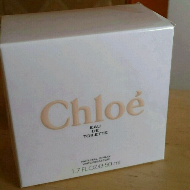 Chloe(クロエ)のクロエ 香水 オードトワレ 50ml コスメ/美容の香水(香水(女性用))の商品写真