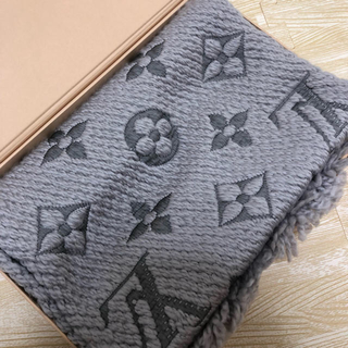 LOUIS VUITTON - ルイヴィトンマフラーの通販 by すぽはむさん's shop｜ルイヴィトンならラクマ