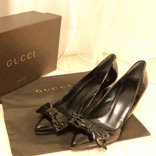 グッチ(Gucci)の【お値下げしました！新品！GUCCI】エナメルパンプス(黒)(ハイヒール/パンプス)