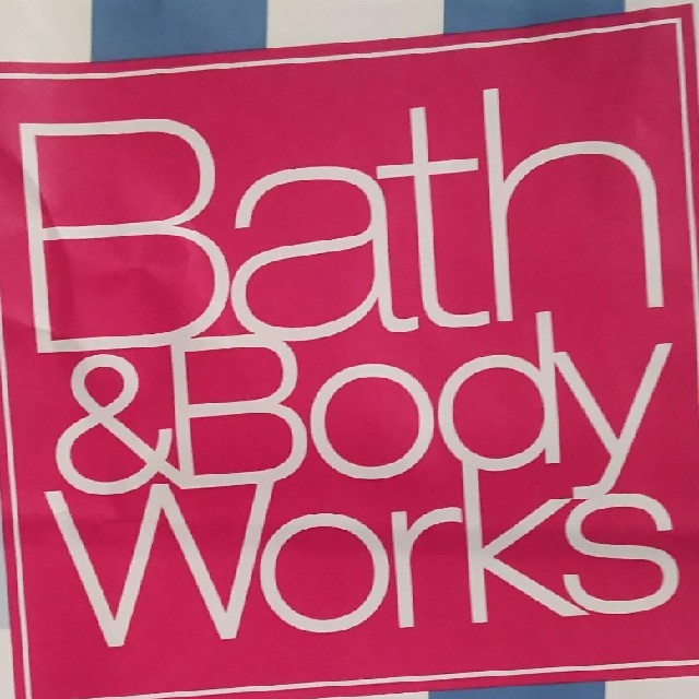Bath & Body Works(バスアンドボディーワークス)のROSE様専用 バスアンドボディワークス ウォールフラワー プラグ コスメ/美容のリラクゼーション(アロマポット/アロマランプ/芳香器)の商品写真
