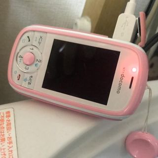 エヌティティドコモ(NTTdocomo)の専用！ドコモ キッズ携帯 みまもり docomo(携帯電話本体)