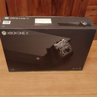 マイクロソフト(Microsoft)のXbox One x　本体(家庭用ゲーム機本体)