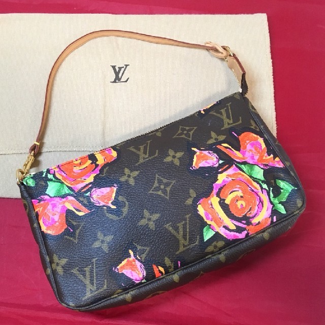 LOUIS VUITTON - 極美品 ルイヴィトン モノグラム ローズ アクセサリー