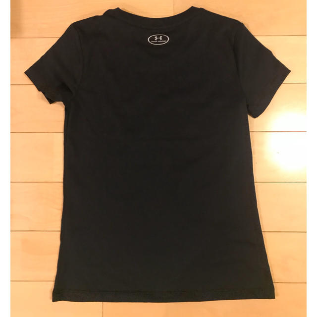 UNDER ARMOUR(アンダーアーマー)の未使用新品 アンダーアーマー レディース Tシャツ S 黒 レディースのトップス(Tシャツ(半袖/袖なし))の商品写真