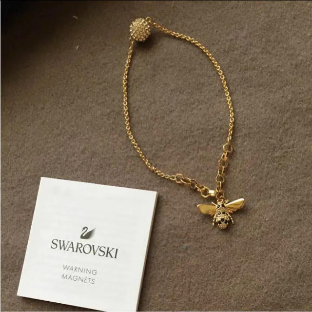 SWAROVSKI - スワロスキー ハチ ブレスレットの通販 by 12月17日以降