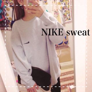 ナイキ(NIKE)のNIKE ビックロゴ スウェット(トレーナー/スウェット)