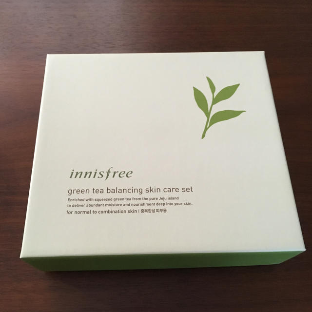 Innisfree(イニスフリー)のイニスフリー green tea balancing skin care set コスメ/美容のボディケア(その他)の商品写真