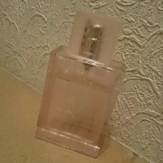 バーバリー(BURBERRY)のBURBERRY 香水 ブリット シアー 30ml(香水(女性用))