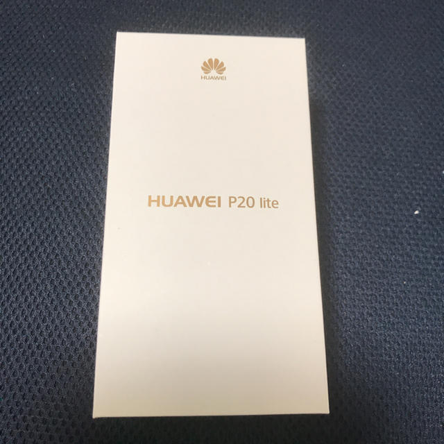 ANDROID(アンドロイド)のhuawei P20 lite midnight black 新品未使用 スマホ/家電/カメラのスマートフォン/携帯電話(スマートフォン本体)の商品写真