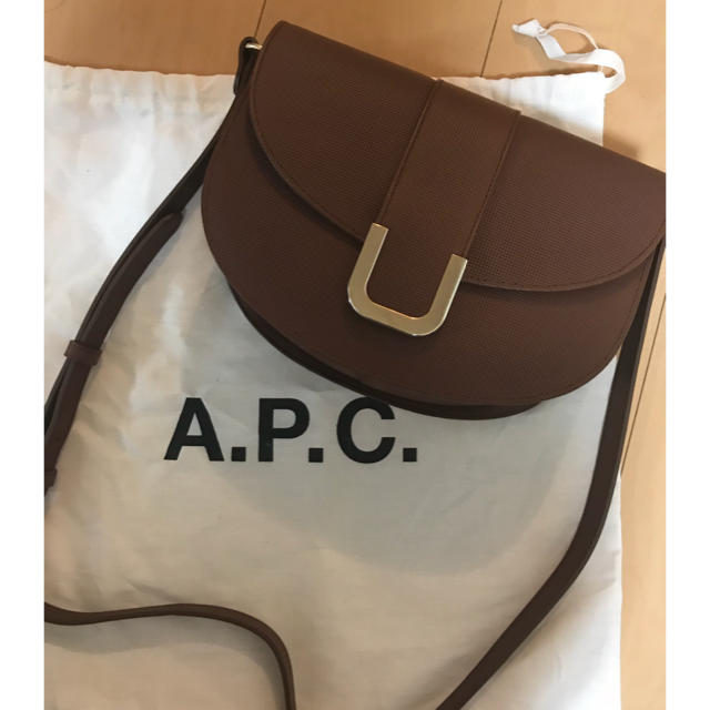 A.P.C(アーペーセー)のアーペーセー ショルダーバッグ 専用 レディースのバッグ(ショルダーバッグ)の商品写真