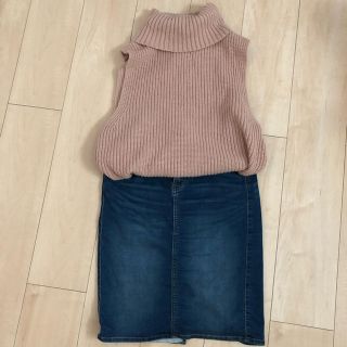 ユニクロ(UNIQLO)のタートルネックニット(ニット/セーター)