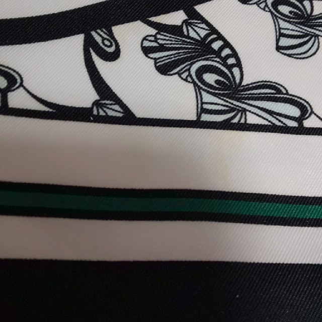 BODY DRESSING Deluxe(ボディドレッシングデラックス)のスカーフ柄ミニスカート レディースのスカート(ミニスカート)の商品写真
