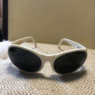 Arnette(サングラス/メガネ)のフリマアイテム一覧 Arnette(サングラス/メガネ)のフリマアイテム一覧