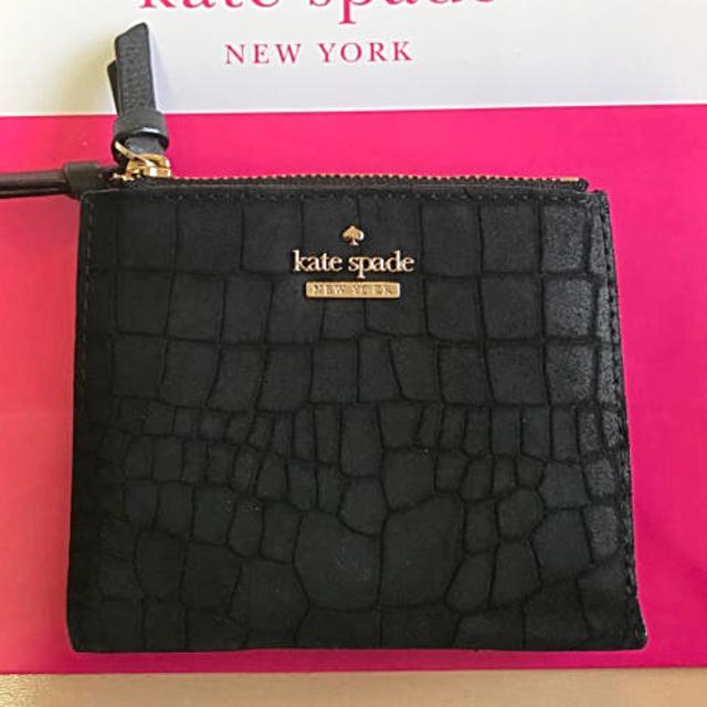 kate spade NEW YORK - 新品 ケイトスペード  型押しスエード 折り財布