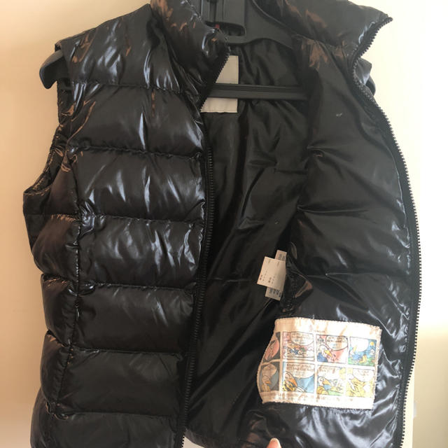 MONCLER(モンクレール)のモンクレール  レディース  ベストサイズ０   黒美品 レディースのジャケット/アウター(ダウンベスト)の商品写真