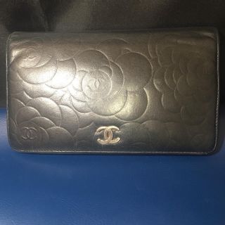 シャネル(CHANEL)の ♢CHANELシャネル♢ カメリアレザー  ココマーク ラムスキン 長財布♢ (財布)