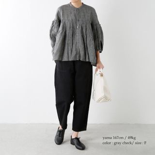 ネストローブ(nest Robe)の美品 universal tissu ギャザーボリュームブラウス (シャツ/ブラウス(長袖/七分))