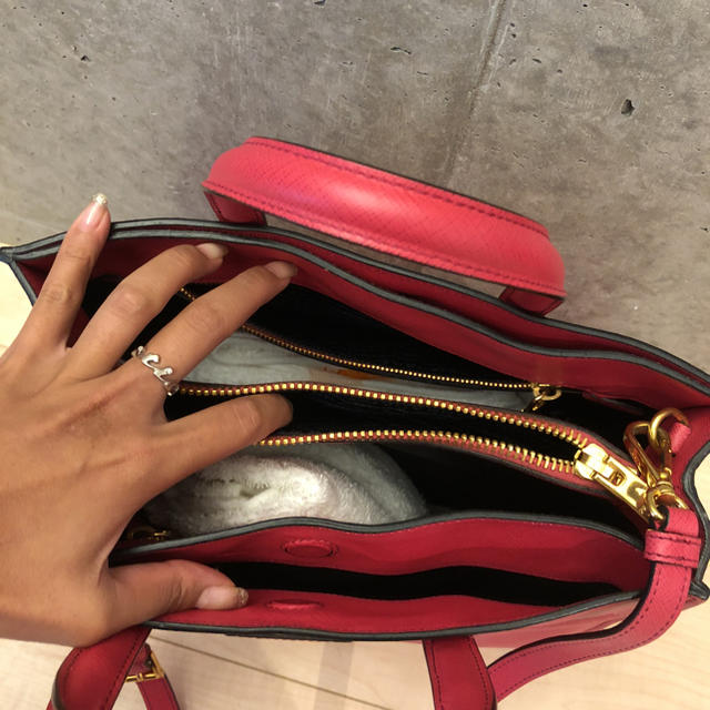 超激安人気 PRADA 2WAY ハンド/ショルダー の通販 by U's shop|プラダならラクマ - プラダ PRADA サフィアーノ 通販大特価