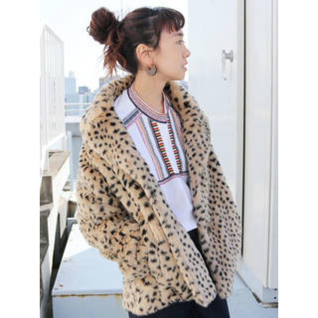 トです Ungrid フェイクファーコートの通販 by おみせ|アングリッド