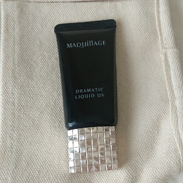 MAQuillAGE(マキアージュ)のえりか様専用☆マキアージュ ドラマティックリキッドUV オークル10 コスメ/美容のベースメイク/化粧品(ファンデーション)の商品写真