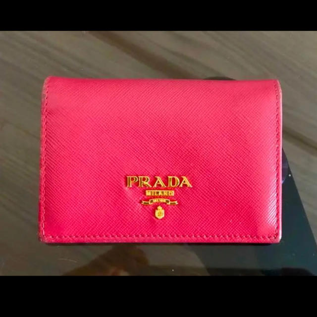 PRADA♡名刺入れカードケース定期入れに！正規ピンクレザーケース