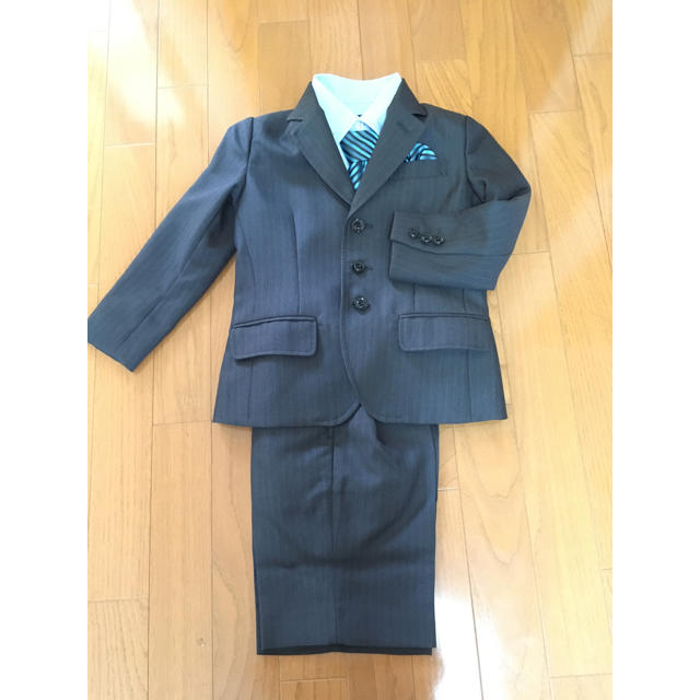 motherways(マザウェイズ)のmother ways 男児フォーマルスーツ サイズ110 キッズ/ベビー/マタニティのキッズ服男の子用(90cm~)(ドレス/フォーマル)の商品写真