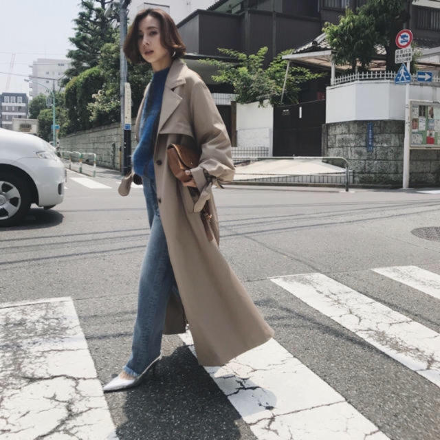 Back pleats layered coat