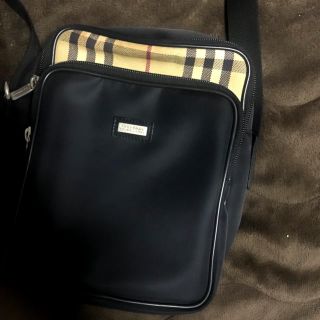 バーバリー(BURBERRY)のバーバリー ポシェット バック 定番チェック(ウエストポーチ)