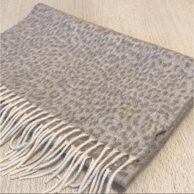 新品⭐️マイケルコース カシミヤ100% マフラー ストール グレー 女性