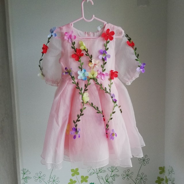 お花のドレス キッズ/ベビー/マタニティのキッズ服女の子用(90cm~)(ドレス/フォーマル)の商品写真