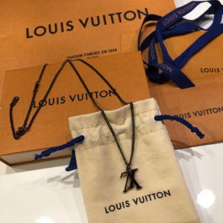 ルイヴィトン(LOUIS VUITTON)の＜キラキラ様専用＞ルイ・ヴィトン コリエ・LVアップサイドダウン ネックレス

(ネックレス)