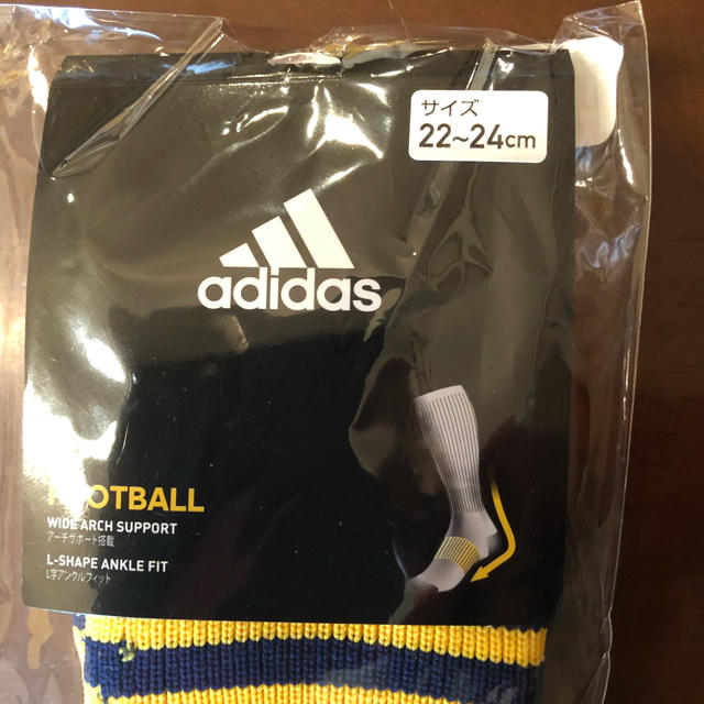 adidas(アディダス)のアディダスサッカーソックス　22～24センチ スポーツ/アウトドアのサッカー/フットサル(ウェア)の商品写真