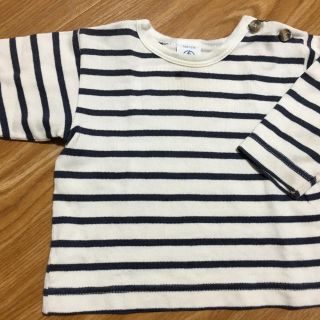 プチバトー(PETIT BATEAU)のプチバトー ボーダーカットソー70サイズ(シャツ/カットソー)