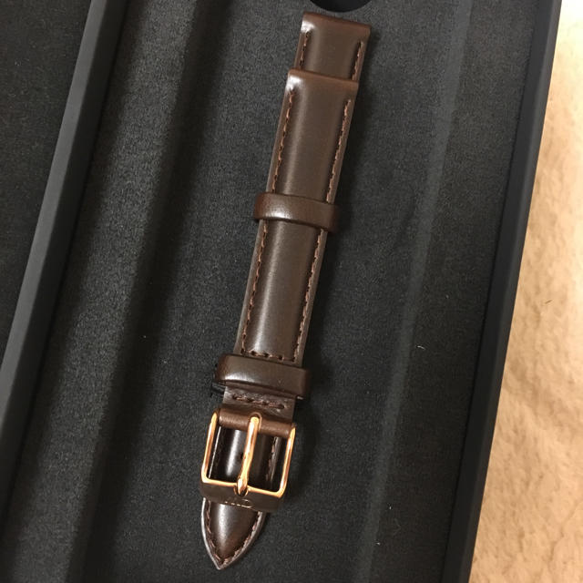 DANIEL WELLINGTON 32mm 2