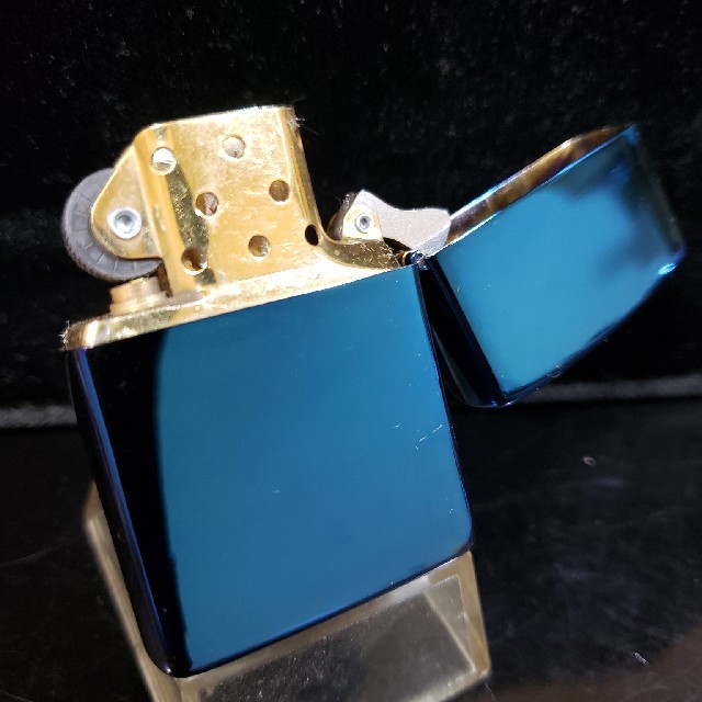 新品未使用品❤95K`Zippo❤ピース限定❤ブルーチタン❤送料無料❤