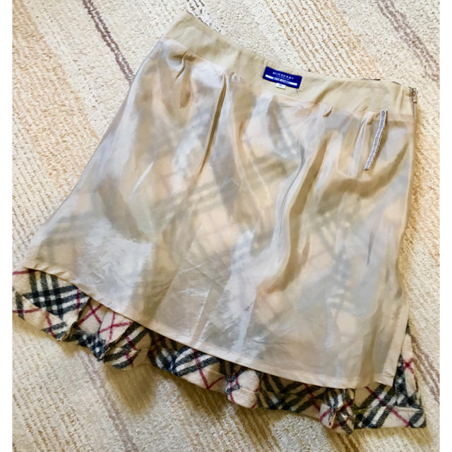 BURBERRY(バーバリー)の■Burberry バーバリーウール100%チェックミニスカート■ レディースのスカート(ミニスカート)の商品写真