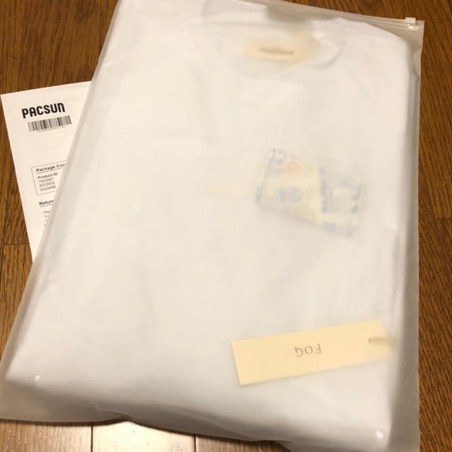 FEAR OF GOD(フィアオブゴッド)の込 Sサイズ fog Essentials ロンT 白 メンズのトップス(Tシャツ/カットソー(七分/長袖))の商品写真