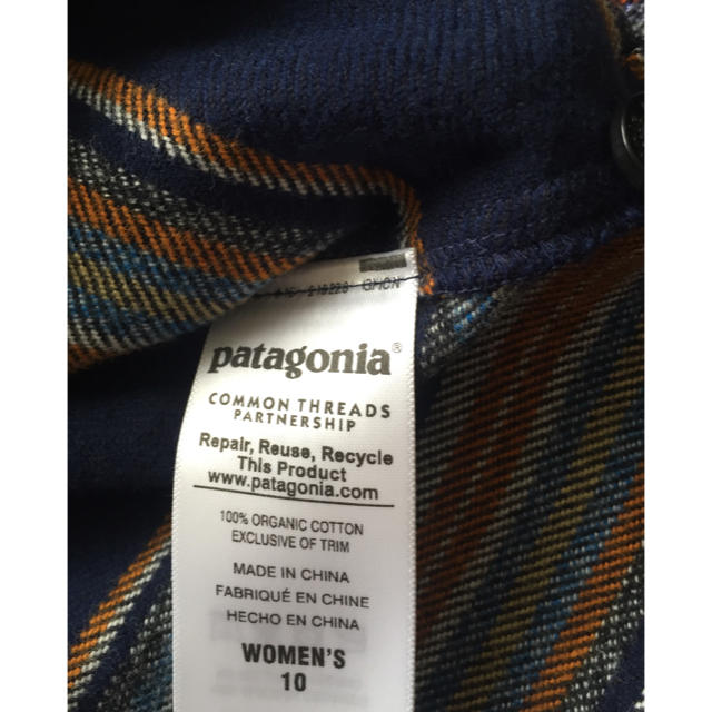 patagonia(パタゴニア)のPatagonia パタゴニアシャツ サイズ10 ボーダーシャツ レディースのトップス(シャツ/ブラウス(長袖/七分))の商品写真