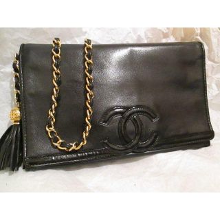 シャネル(CHANEL)の超美品　本物　CHANEL　シャネル黒カーフ・パテントフリンジ3WAYバック(メッセンジャーバッグ)